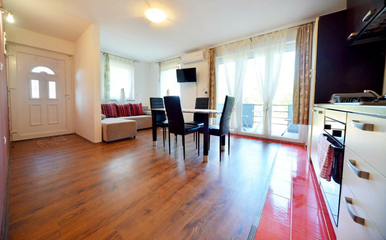 Guest House Rudine Szluin Kültér fotó
